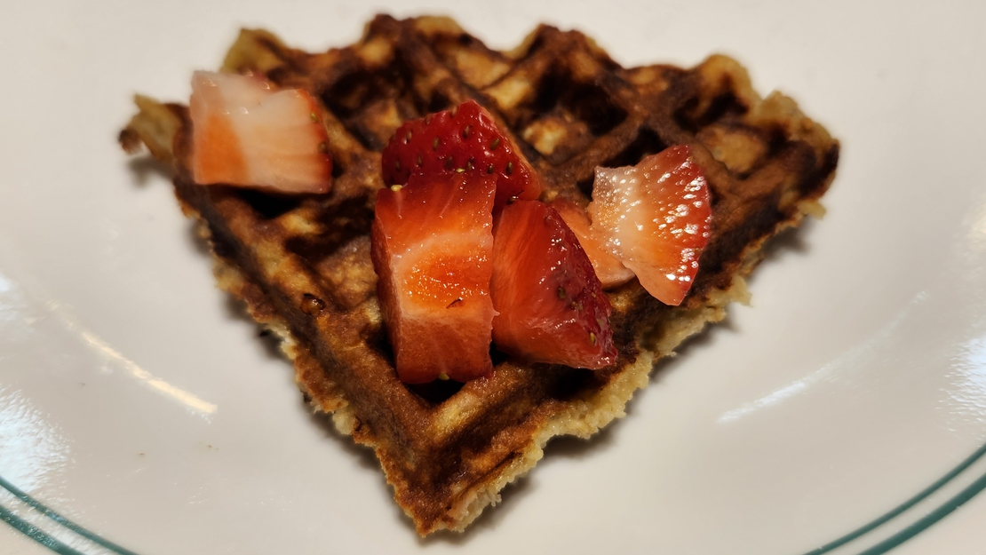 A picture of the Banana Oatmeal Waffles recipe.