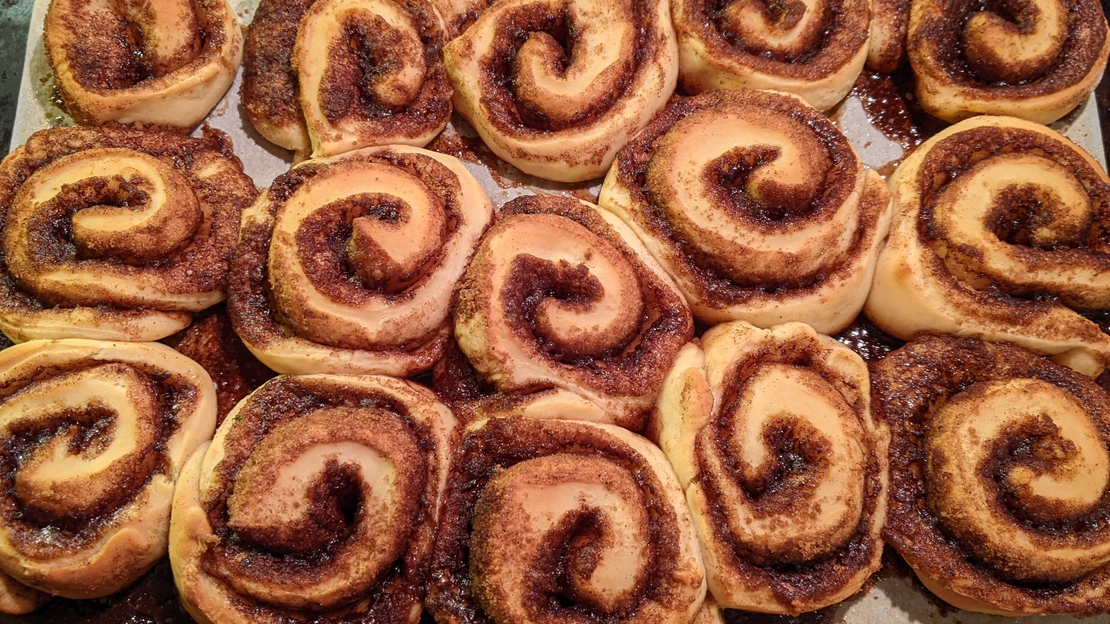 A picture of the Cinnabons Cinnamon Rolls recipe.